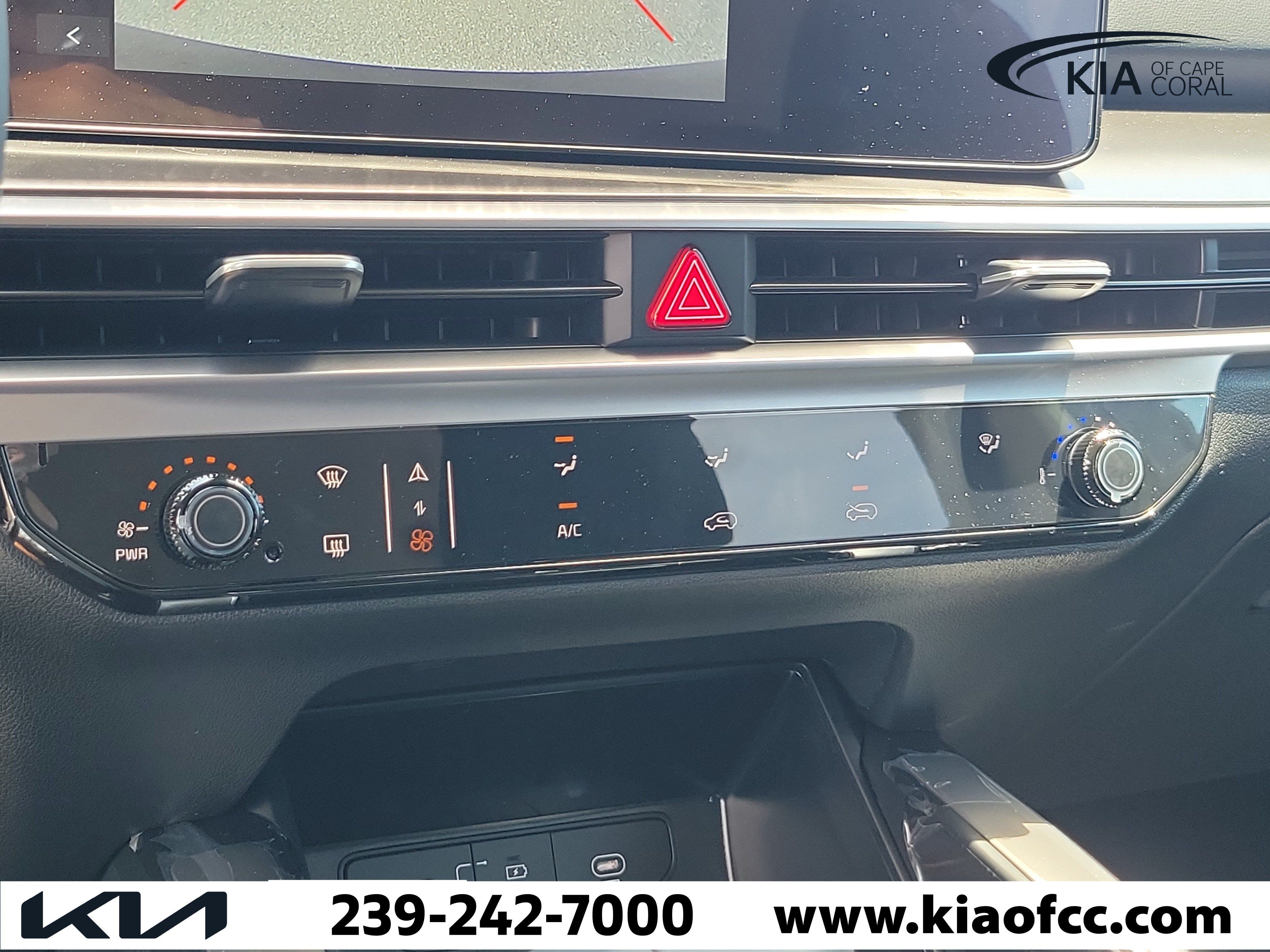 New 2026 Kia Sorento LX FWD image 25