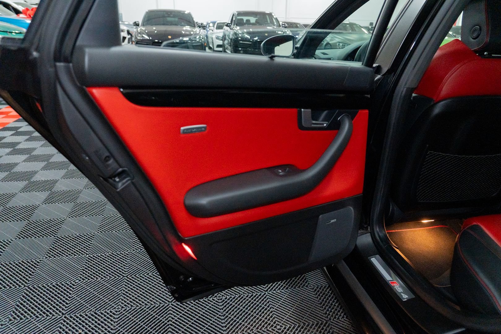 Used 2008 Audi RS 4 Sedan AWD/4WD image 30