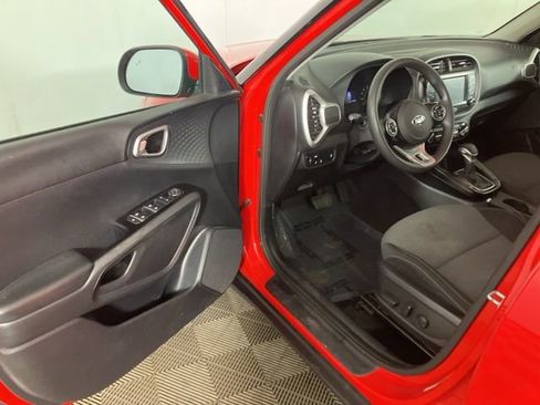 Used 2021 Kia Soul S image 9