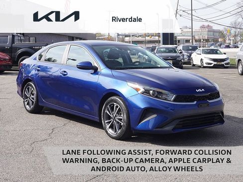 Used 2023 Kia Forte LXS image 1