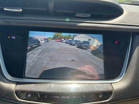 Used 2019 Cadillac XT5 Luxury FWD image 18
