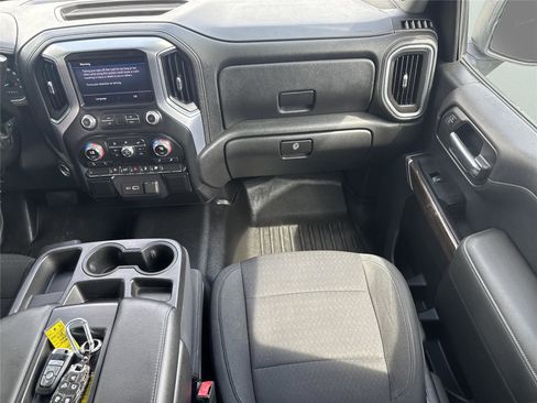 Used 2020 GMC Sierra 1500 SLE w/ SLE Value Package image 16