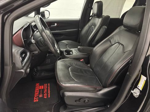 Used 2020 Chrysler Pacifica Limited FWD image 20