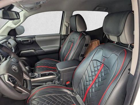 Certified 2022 Toyota Tacoma SR5 image 15