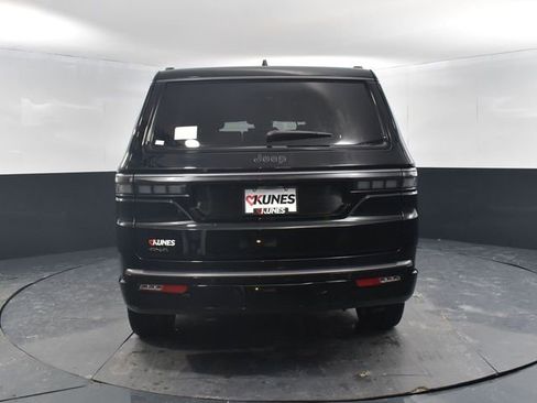 New 2026 Jeep Grand Wagoneer Limited AWD/4WD image 7