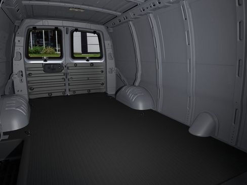 New 2025 GMC Savana 3500 image 17