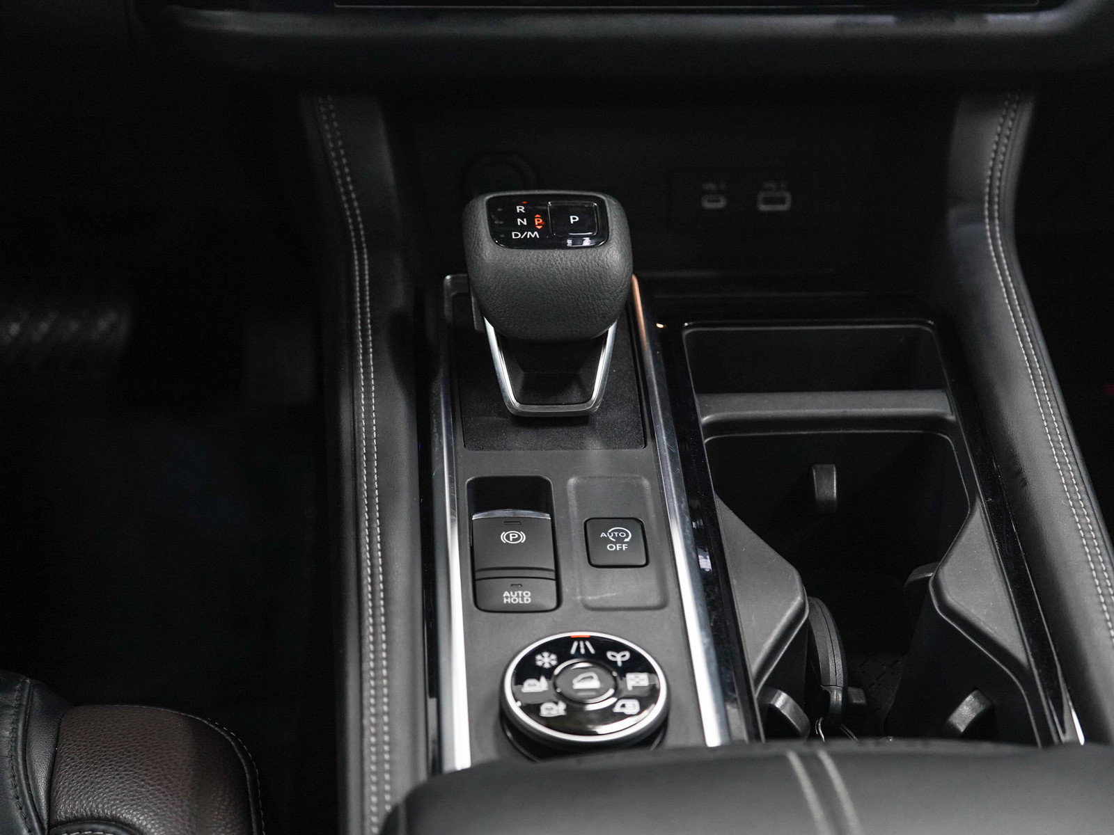 Used 2022 Nissan Pathfinder Platinum AWD/4WD image 37