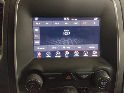 Used 2019 Dodge Durango SXT RWD image 25