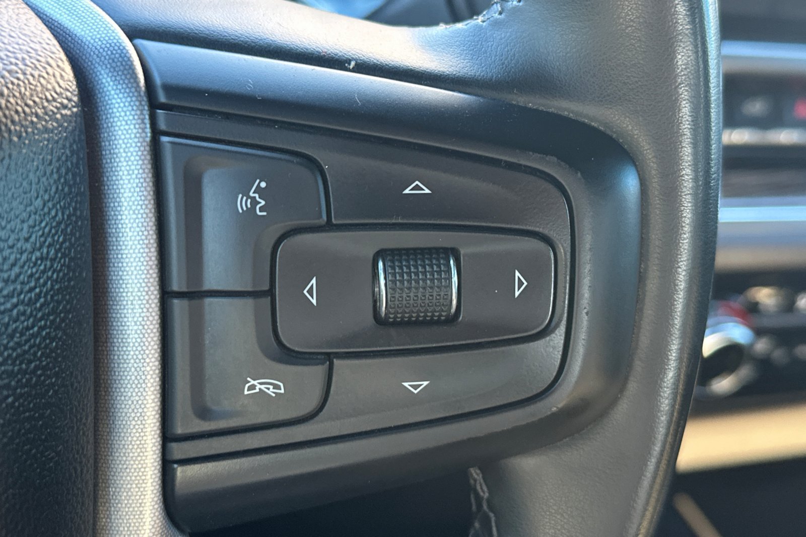 Used 2023 GMC Sierra 1500 SLE AWD/4WD image 26