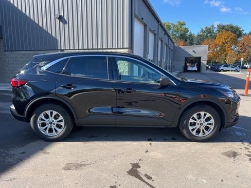 Used 2023 Ford Escape Active image 4