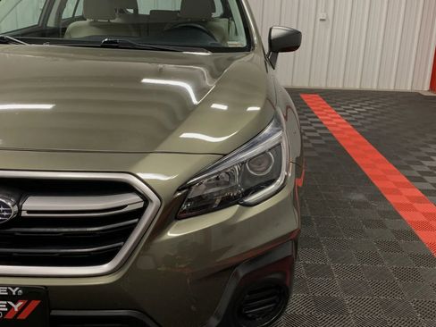 Used 2018 Subaru Outback 2.5i image 9