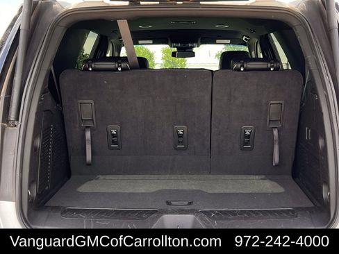 Used 2024 GMC Yukon SLT RWD image 32
