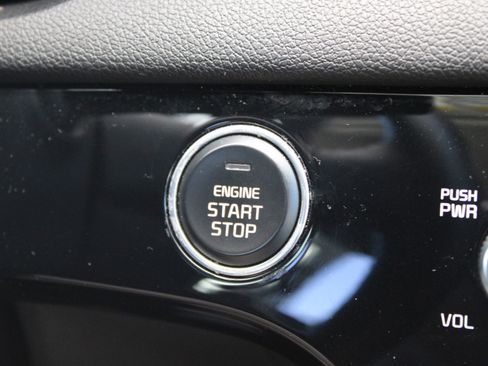 Used 2020 Kia Sportage EX image 18