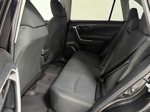 Certified 2021 Toyota RAV4 LE image 23