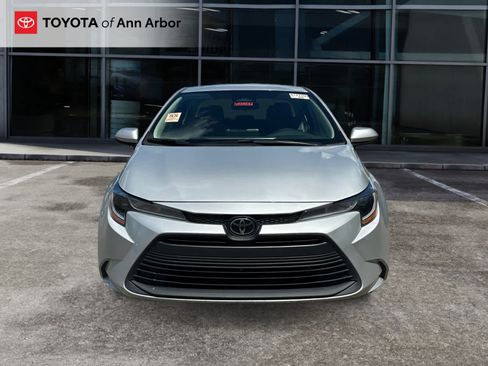 Used 2024 Toyota Corolla LE FWD image 6