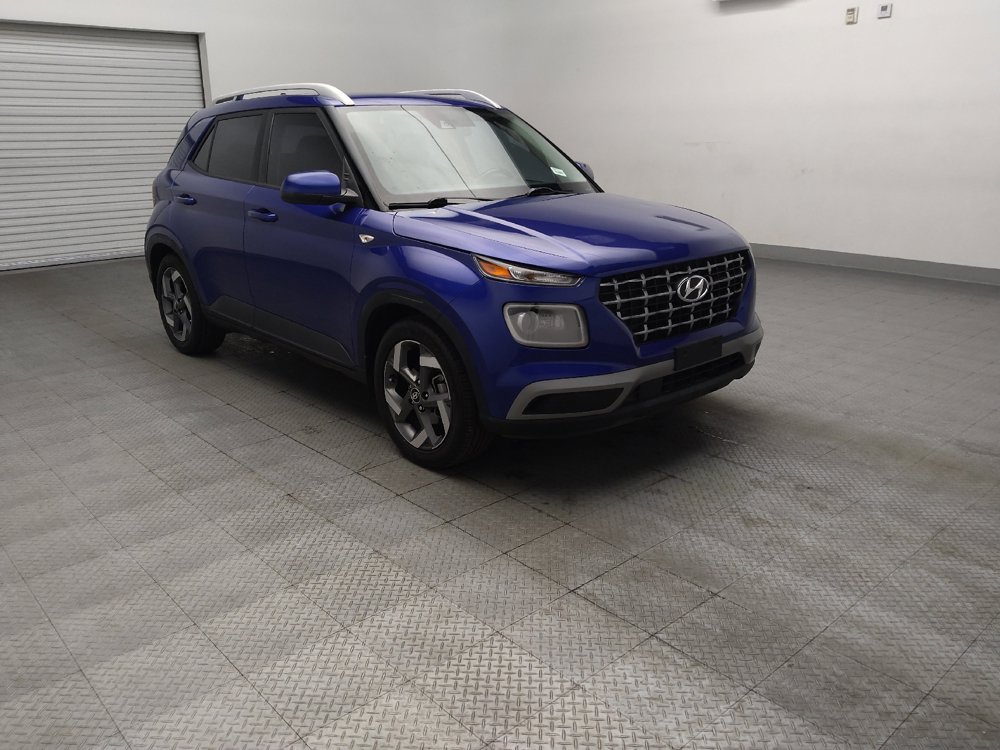 Used 2022 Hyundai Venue Limited FWD image 13