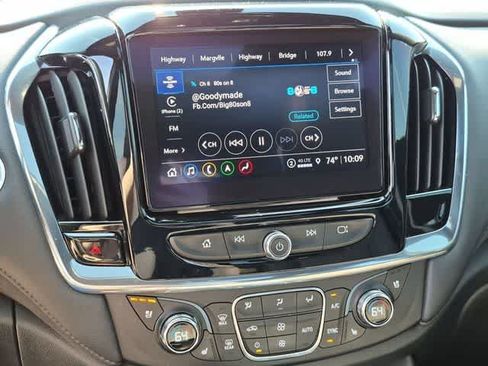 Used 2023 Chevrolet Traverse High Country w/ LPO, Floor Liner Package AWD/4WD image 31