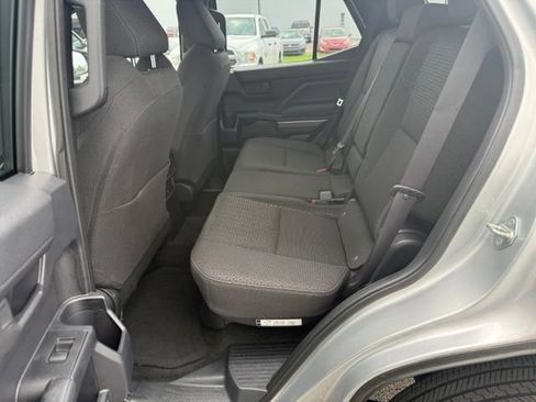 Used 2025 Toyota 4Runner SR5 AWD/4WD image 20