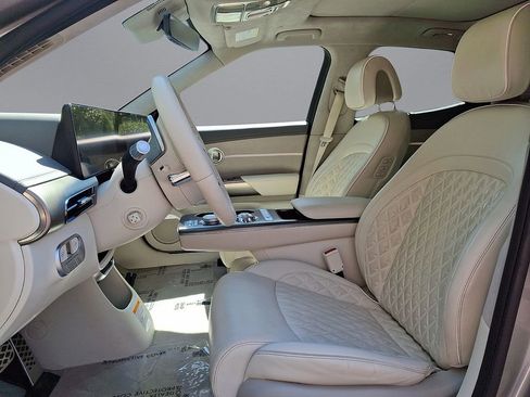 Used 2023 Genesis GV60 Performance image 11