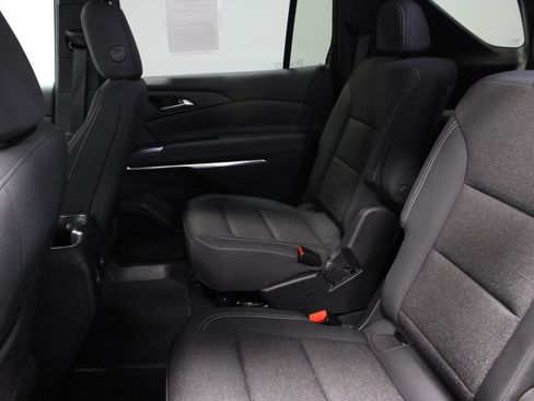 Used 2025 Chevrolet Traverse LT AWD/4WD image 22