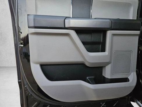 Certified 2018 Ford F250 XLT image 20