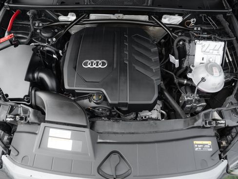 Certified 2024 Audi Q5 2.0T Premium AWD/4WD image 28
