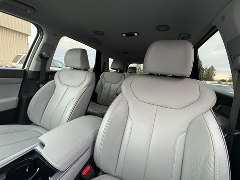 Used 2023 Hyundai Palisade SEL image 7
