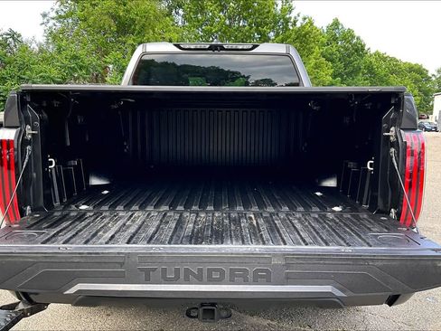 Used 2024 Toyota Tundra Platinum AWD/4WD image 31