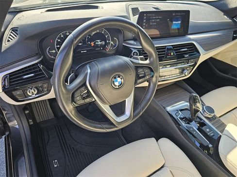 Used 2017 BMW 530i 530i image 15