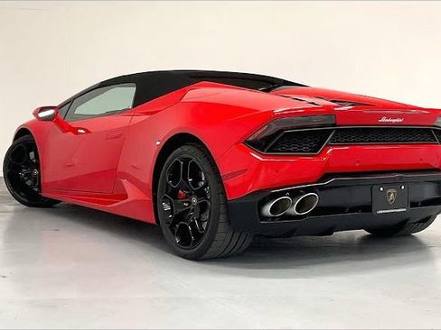 Used 2017 Lamborghini Huracan LP 580-2 RWD image 5