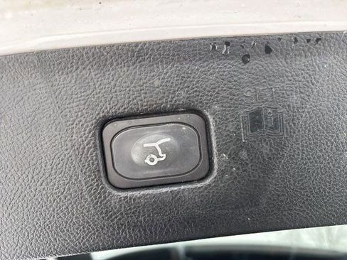 Used 2021 Ford Edge SEL w/ Convenience Package image 35