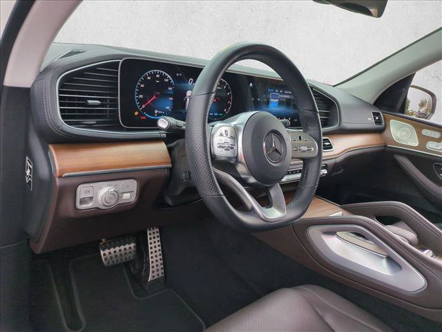 Used 2023 Mercedes-Benz GLS 450 4MATIC image 10