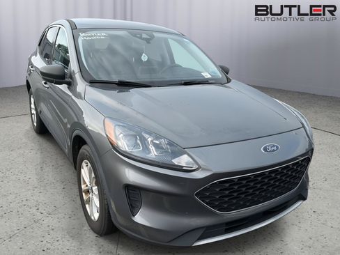Used 2022 Ford Escape SE FWD image 3