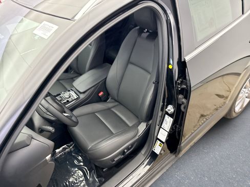 Used 2025 MAZDA CX-30 AWD 2.5 S w/ Preferred Package image 11