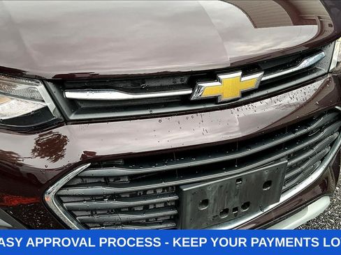 Used 2022 Chevrolet Trax LT w/ Driver Confidence Package AWD/4WD image 35