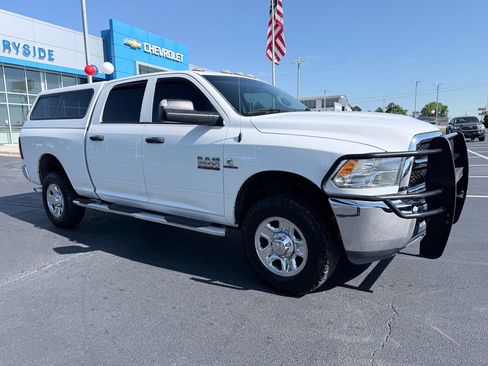 Used 2018 RAM 2500 Tradesman w/ Chrome Appearance Group AWD/4WD image 2