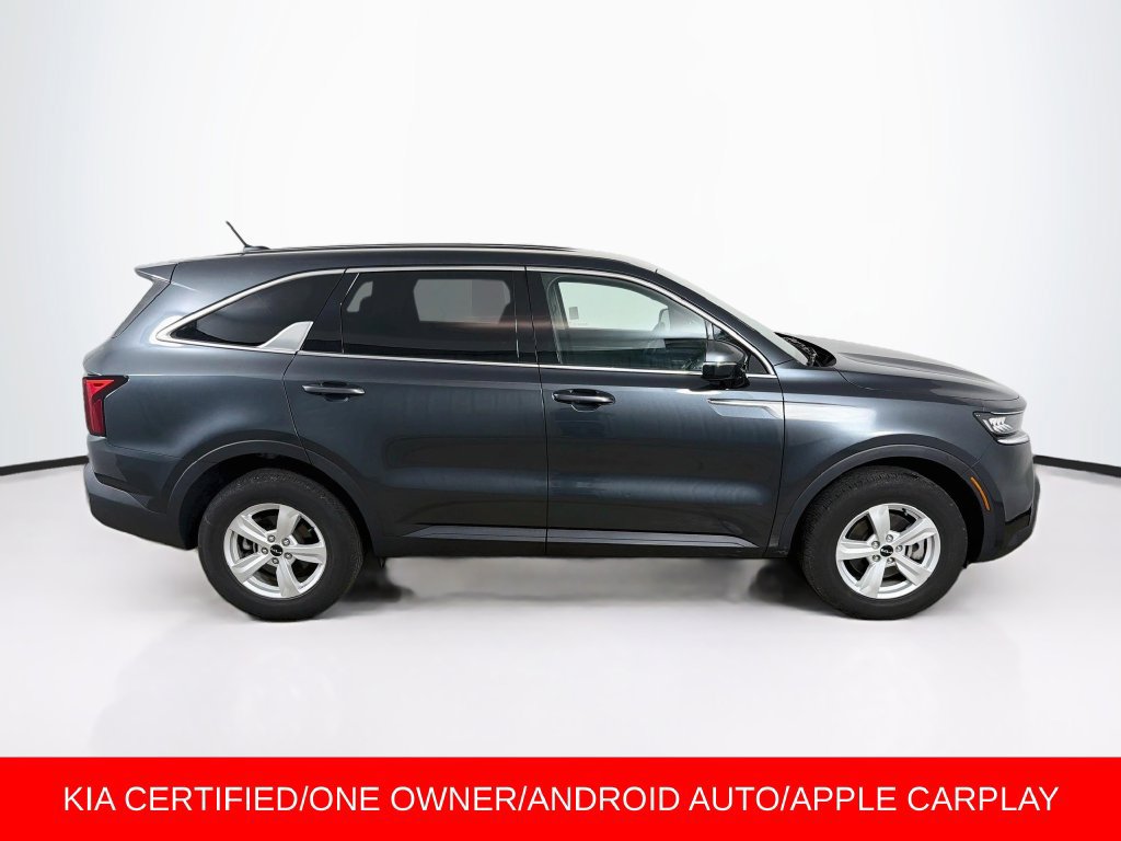 Certified 2023 Kia Sorento LX AWD/4WD image 4