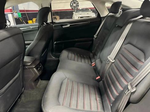 Used 2013 Ford Fusion SE image 35