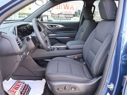 New 2026 Chevrolet Traverse LT w/ LPO, Floor Liner Package FWD image 12