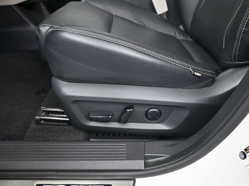 Certified 2023 Nissan Rogue SL w/ SL Premium Package AWD/4WD image 10