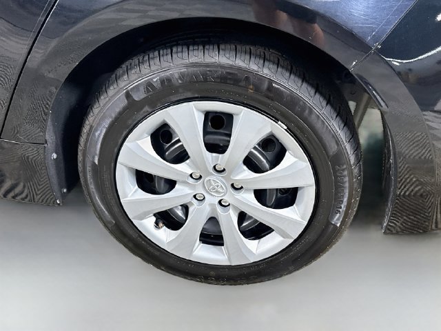 Used 2024 Toyota Corolla LE FWD image 35