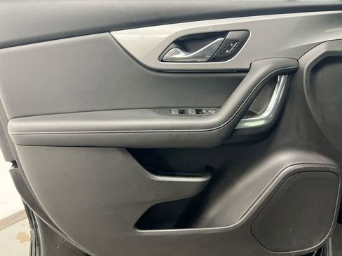 Used 2020 Chevrolet Blazer LT image 20