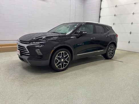 Used 2023 Chevrolet Blazer Premier w/ Driver Confidence II Package AWD/4WD image 8