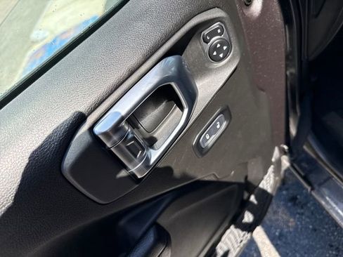 Used 2024 Jeep Wrangler Unlimited Sport AWD/4WD image 14