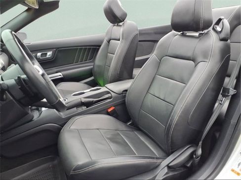 Used 2018 Ford Mustang GT Premium image 6
