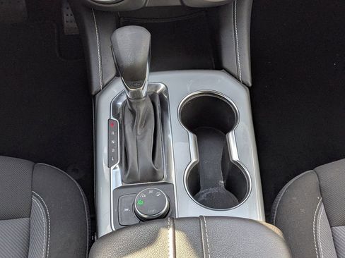 Used 2025 Chevrolet Blazer LT image 20