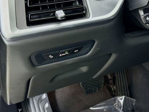 Used 2024 BMW X5 xDrive40i w/ Premium Package image 10