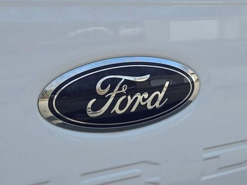 Used 2024 Ford F250 XL w/ XL Chrome Package image 12