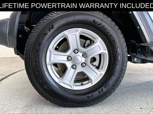 Used 2021 Jeep Wrangler Unlimited Sport AWD/4WD image 12