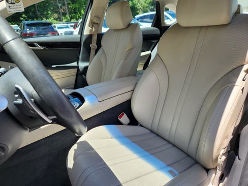 Used 2021 Genesis G80 2.5T AWD/4WD image 7